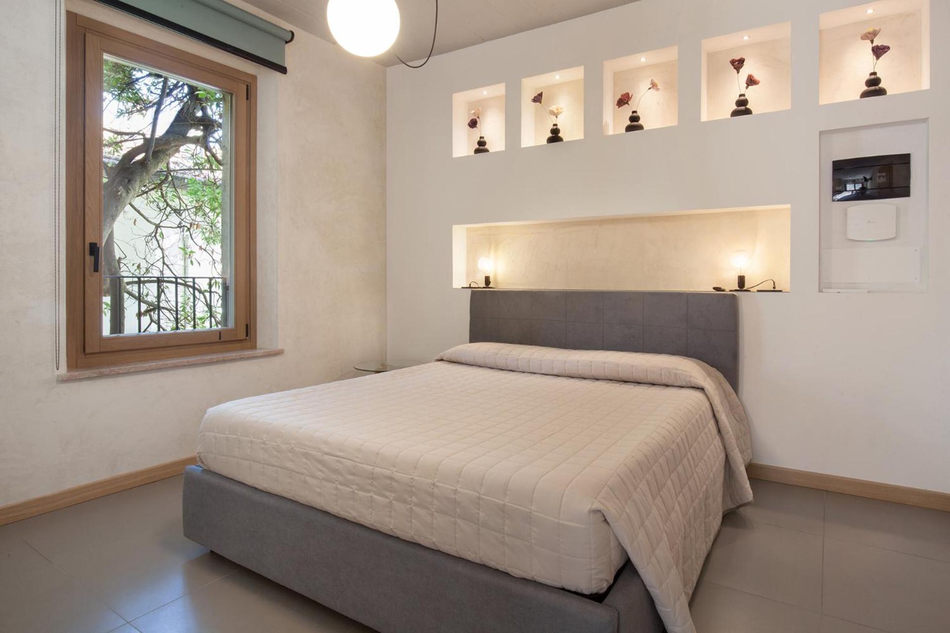 Residenza Vedovelli Aparthotel Torri Del Benaco Buitenkant foto