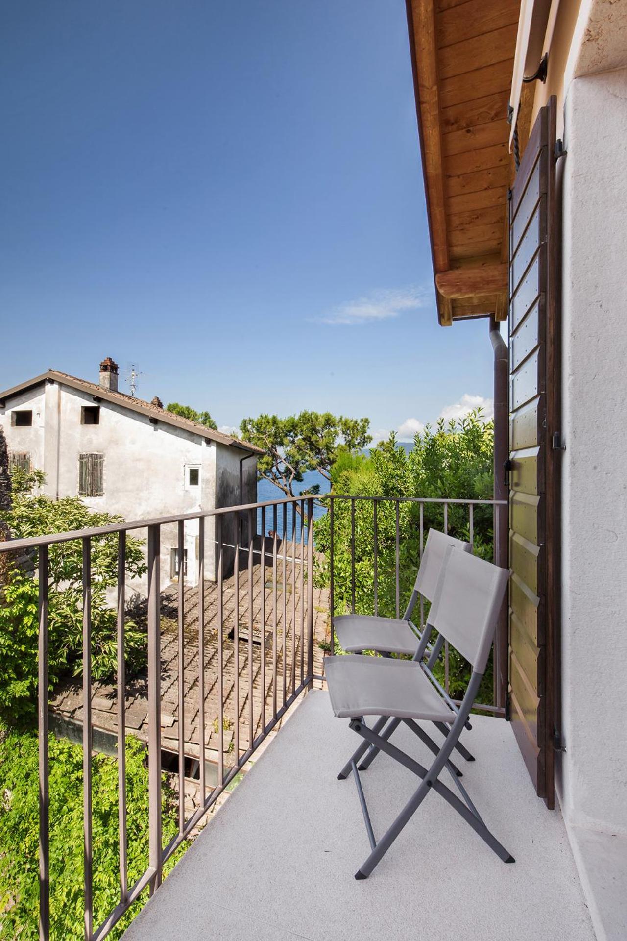 Residenza Vedovelli Aparthotel Torri Del Benaco Buitenkant foto