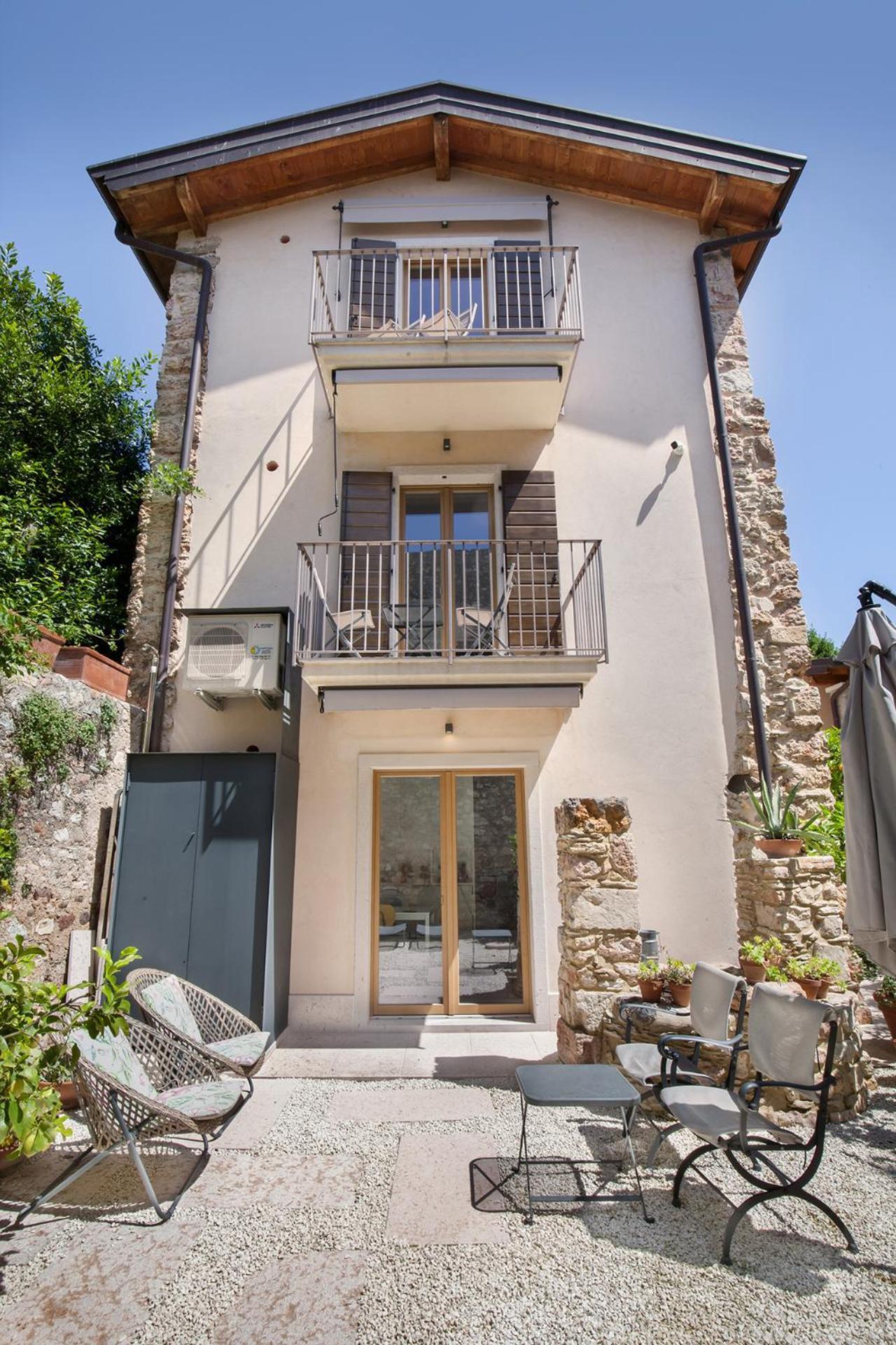 Residenza Vedovelli Aparthotel Torri Del Benaco Buitenkant foto