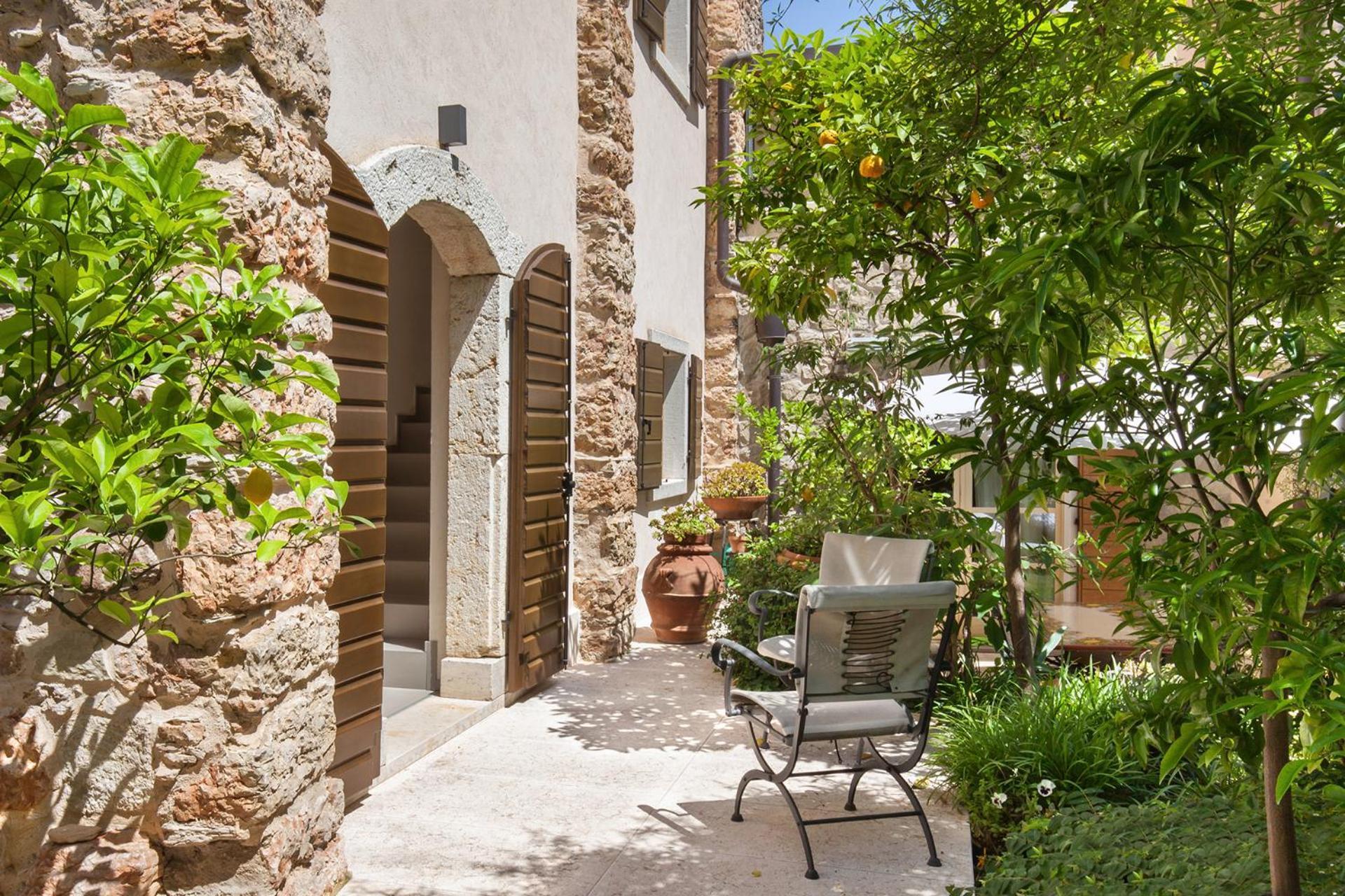 Residenza Vedovelli Aparthotel Torri Del Benaco Buitenkant foto